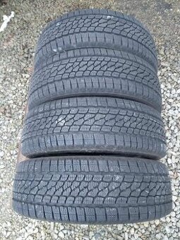 215/65 R 16C dodávkové zimné + disky. - 1