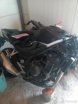 Rozpredám Honda CB 500 Hornet PC71