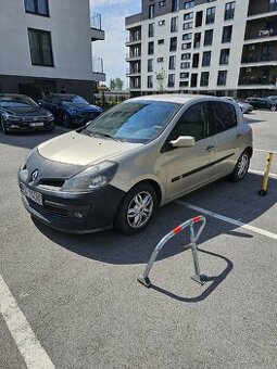 Renault Clio 3 1.5dci 63kw - 1