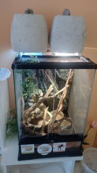 Predám terarium pre chameleóna