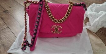 Nová luxusná CHANEL crossbody fuchsia jahňacia koža