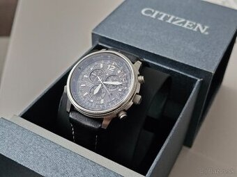 Citizen AS4020-28E – Eco-Drive, rádio riadené hodinky