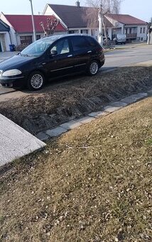 Fiat Croma strešné hagusy nosiče
