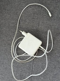 Apple Adapter USBC aj s kablom - 1