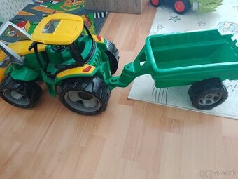 Detský veľký traktor