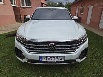 VW Touareg R-Line