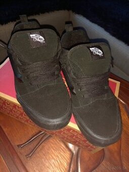 VANS Botasky  veľkosť  43 a cena 50eur