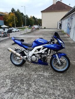 Suzuki SV 1000s 2004 V2 88kw (120koni) M6 Top Stav