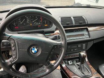 BMW X5 e53