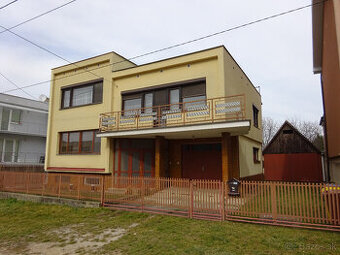 EXKLUZÍVNE, priestranný rod.dom na 8á pozemku, ihneď voľný - 1