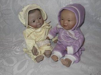 2 babiky Ashton Drake