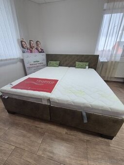 Manželská posteľ 180