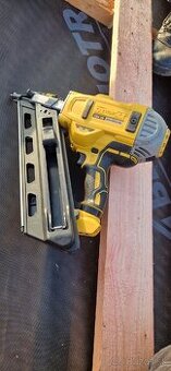 Dewalt klincovačka