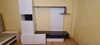 Predám obývaciu stenu biela lesklá - 1