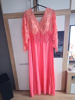 Spoločenské šaty XL