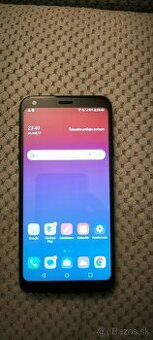 LG Q7 cierny