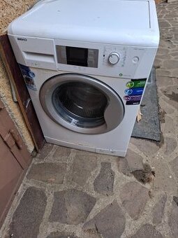 Automaticka pracka beko 1