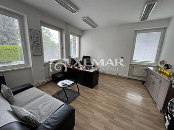 PRENÁJOM - Priestor 33 m2 v centre mesta BB