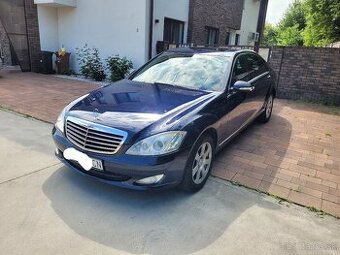 Predam Mercedes-Benz w221 s350 benzín kw 200 r.v 2007