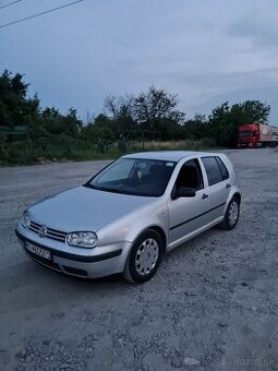 Predám Volkswagen Golf 1.4