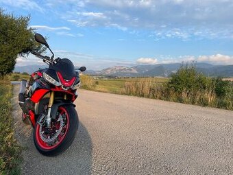 Aprilia Tuono V4 Factory