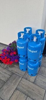 Predám 5kg originál propánovú plnú fľašu ku grilu.