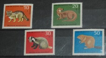Poštové známky - Fauna 270 - neopečiatkované
