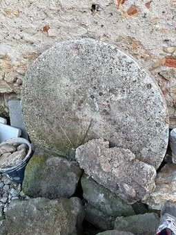 Betónový poklop na studňu, šachtu