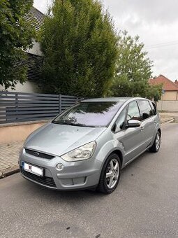 FORD SMAX 2.0 TDCI / AUTOMAT / PLNÁ VÝBAVA / PRVÝ MAJITEĽ