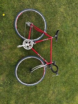 Cestný bicykel