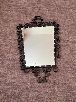 Zrkadlo v kov rame - 10€