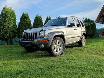 Jeep cherokee kj 2,5 105kw 5st manuál 4x4