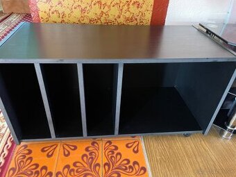 Stolík pod telku/komoda