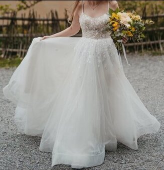 Svadobné šaty so štvorlístkami S-M