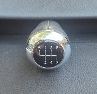 Mazda cx7 originálna riadiaca páka