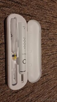 Elektricka zubna kefka