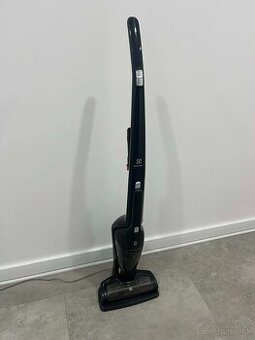 Tyčový vysávač Electrolux Ergorapido EER75STM modrý