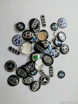 Nové ventilky na kolesá auta + tvrdené nálepky na kľuče