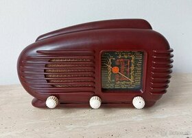 Starožitné rádio Tesla Talisman 308U, červená skříňka, 1953