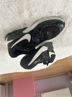 Čierne Nike air max vel. 33
