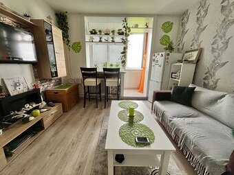 GARSÓNKA UL.RYBNIČNÁ BRATISLAVA - VAJNORY