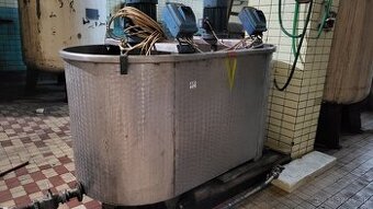 Nerezová oválna nádoba na miešenie 2.000 L