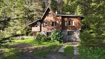 Rekreačná chata v Lopušnej doline s pozemkom