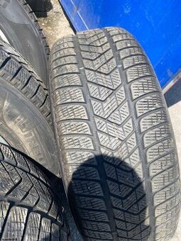 Pirelli 235/65 R17 zimné pneumatiky
