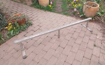 Predam grindovaciu tyc 180 cm (Rampage Grind Rail)
