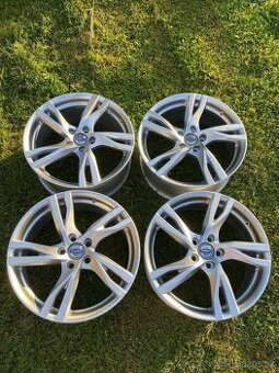 ALU KOLESÁ VOLVO 5X108 R18'