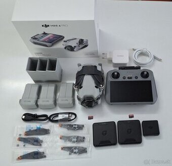 DJI Mini 4 Pro Fly More Combo (DJI RC 2) s príslušenstvom