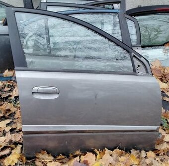 KIA RIO 1.4 2010 predám DVERE, POLOOS a iné