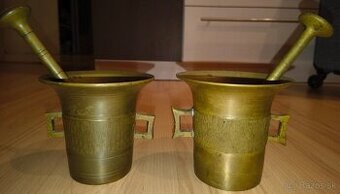 Stare mosadzne mažiare s tlcikmi - 1