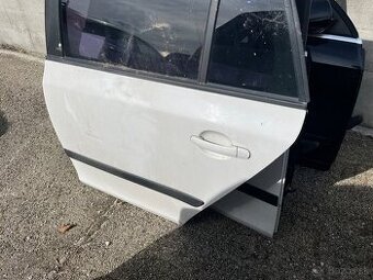 Dvere škoda Fabia 2 facelift biela